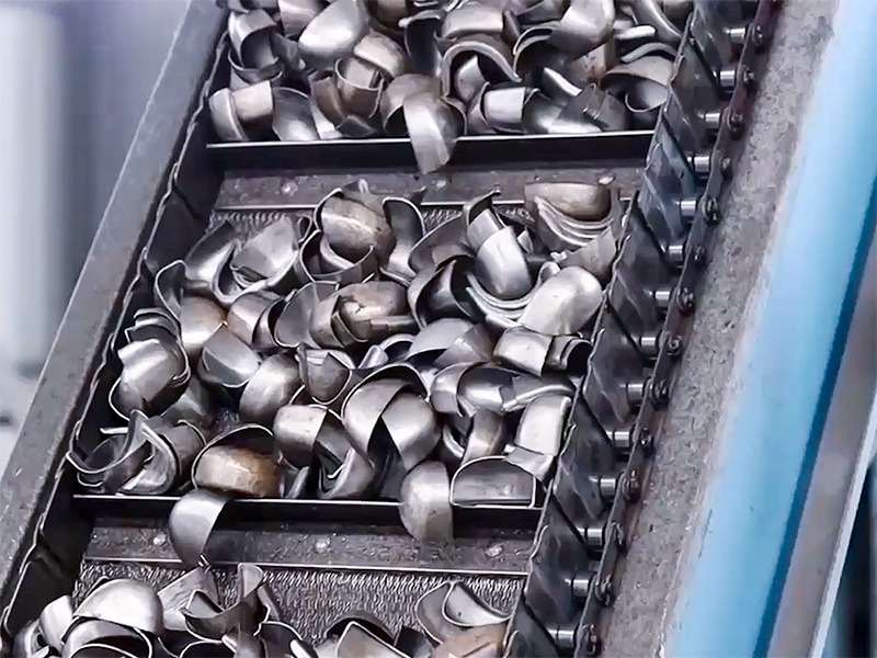 つま先キャップメーカー