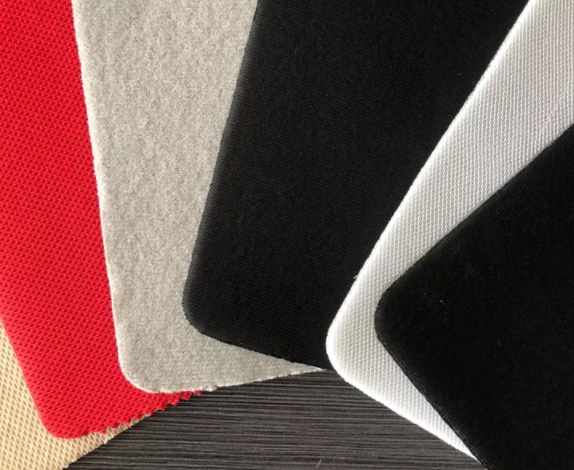 Sponeで積層された布